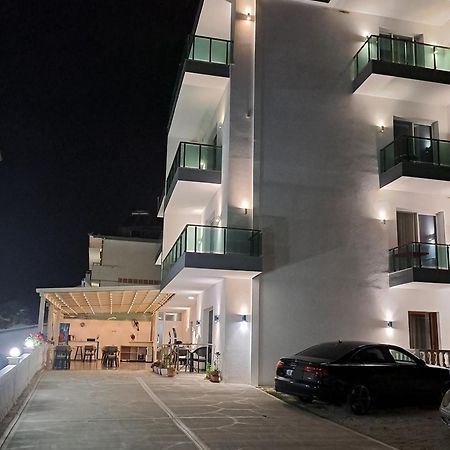 Hotel Vathi Ksamil Eksteriør billede