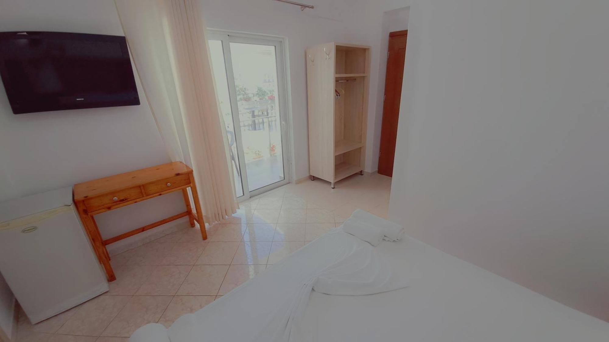Hotel Vathi Ksamil Eksteriør billede